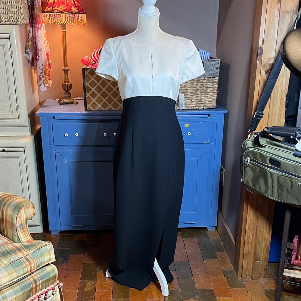 Liz Claiborne Evening dress size 10. Classic black and white.